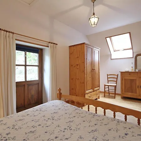 Le Noyer Bed & Breakfast